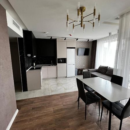 Апартаменти Sunvi В Жк Сонячний Квартал Golubinoye Esterno foto